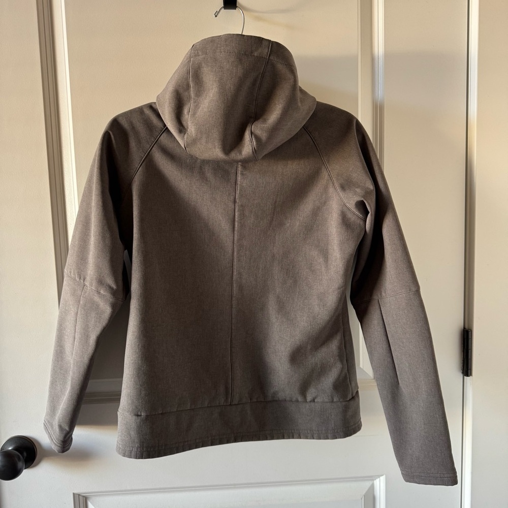 Simms hooded jacket - image 4